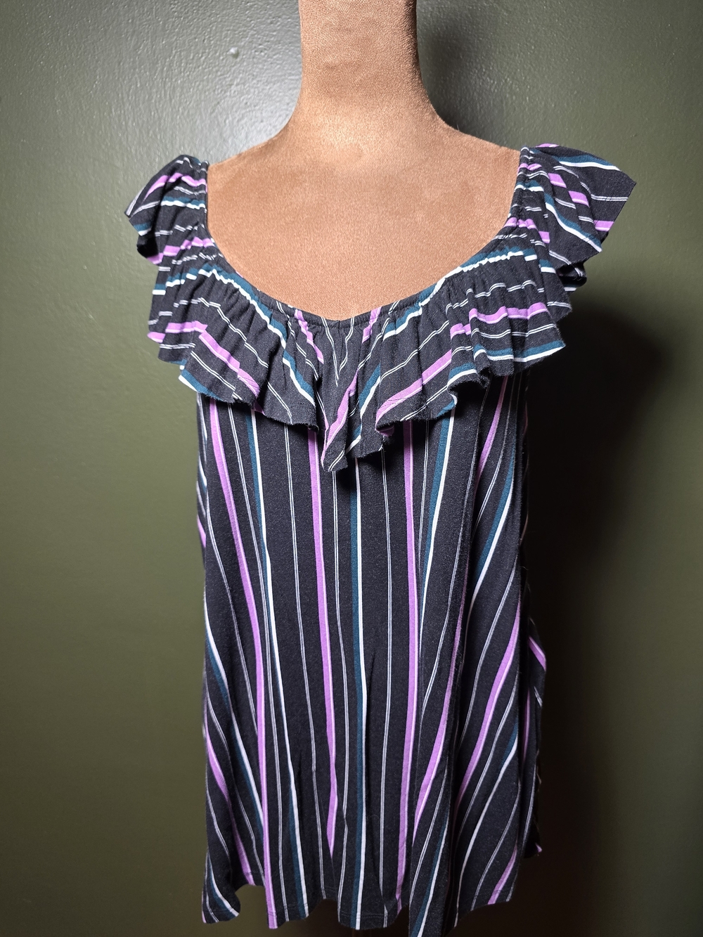 00TORRID Supersoft Knits Ruffled Tank Top